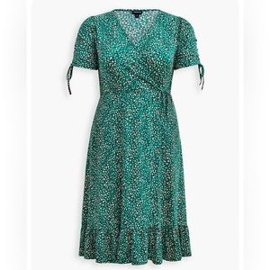 Torrid Wrap Dress Studio Knit Green Dots 2X NWOT
